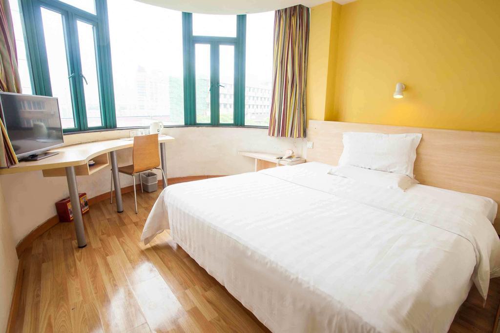 7Days Inn Dongguan Nan Chen Quarto foto
